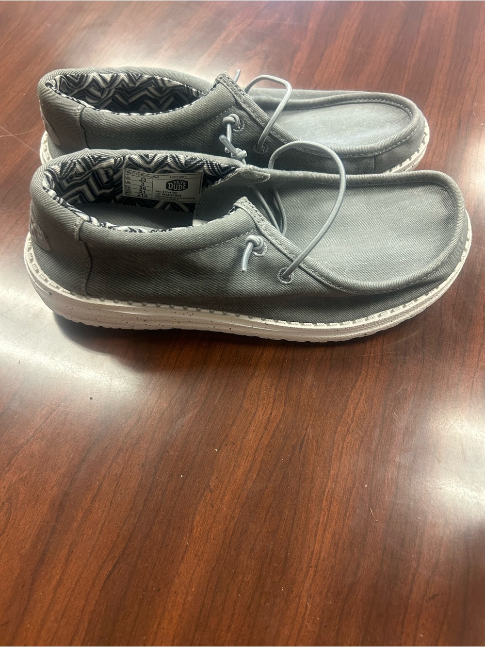 Hey Dude Unisex Kids Size J3 Wally Stretch Canvas Slip Ons Light Grey NWOB